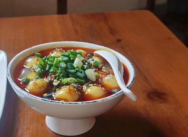 自貢龍魚店，川南美食之都自貢龍魚店的美食版圖上的自貢龍魚店