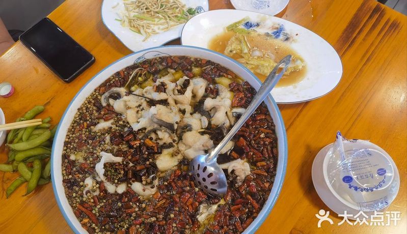 自貢龍魚店，川南美食之都自貢龍魚店的美食版圖上的自貢龍魚店