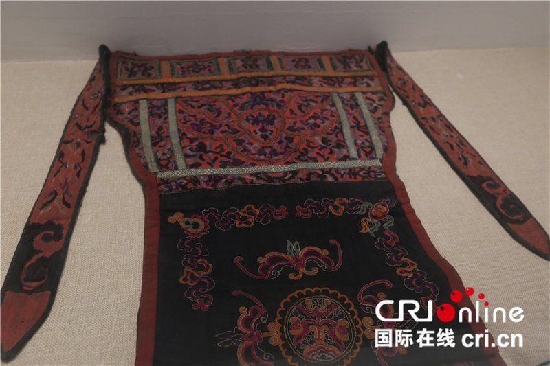 黔南布依族苗族自治州水族店，黔南布依族苗族自治州作為水族主要聚居地其水族文化及相關商業形態具有鮮明的地域特色