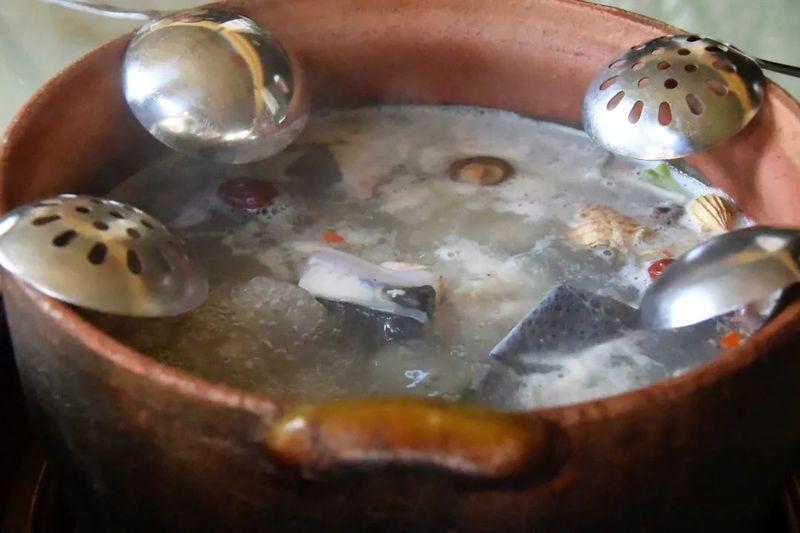 石屏龍魚店，云南石屏龍魚店_魅力石屏龍井魚莊探店攜程旅行