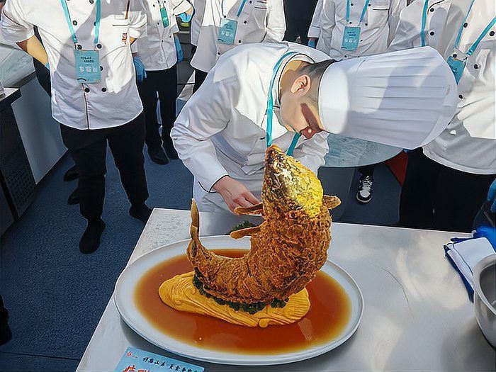 鯉魚大全圖片，濟(jì)南26斤糖醋黃金鯉獨(dú)攬三項(xiàng)最佳單項(xiàng)獎(jiǎng)