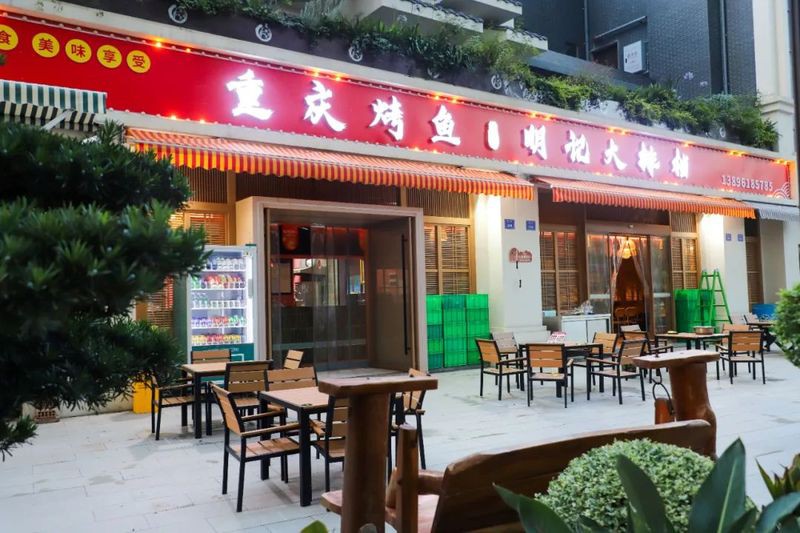 鹽亭龍魚店，鹽亭縣子龍魚莊（鹽亭店）從一萬元起家把象征吉祥和財富賣得風生水起精良故事局pro