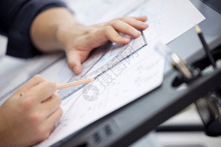 如何找到適合金龍魚壁紙的設計師？，如何聯系金龍魚壁紙的設計師？