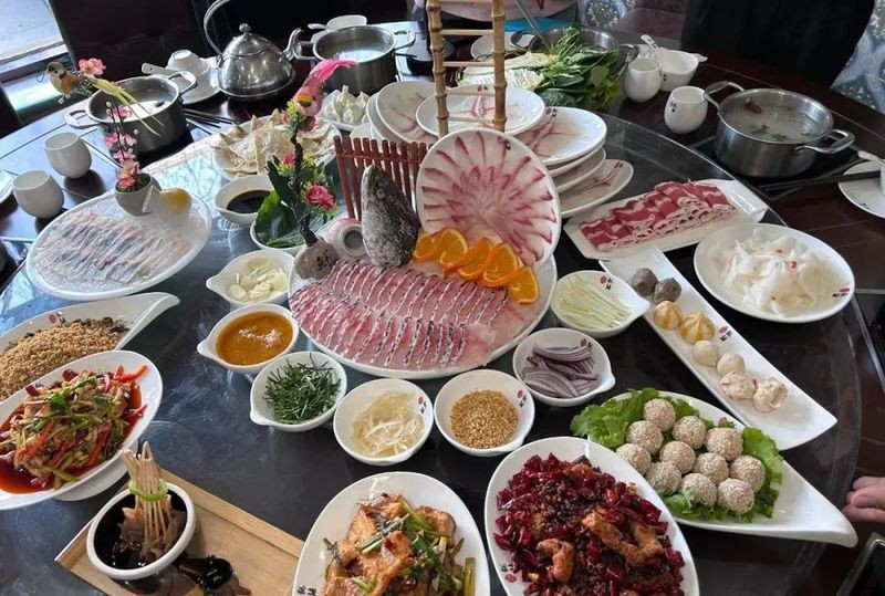 扶余龍魚店，咱屯子鍋臺魚(扶余店)美食種草
