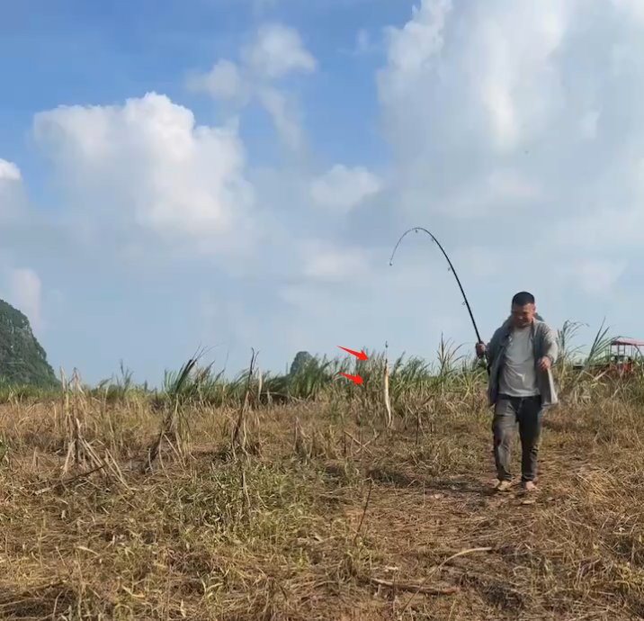 刀鰍魚圖片，廣西男子釣上巨型刀鰍魚,比嬰兒手臂還長,刀鰍魚能長這么大 刀鰍魚圖片，廣西男子釣上巨型刀鰍魚,比嬰兒手臂還長,刀鰍魚能長這么大 龍魚論壇 第30張