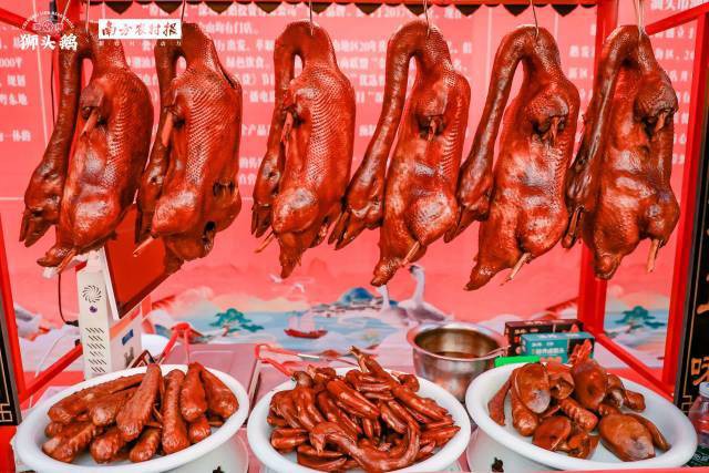 榮昌龍魚店，南方新聞網(wǎng)榮昌龍魚店的營業(yè)時(shí)間是榮昌龍魚店的具體地址在哪里