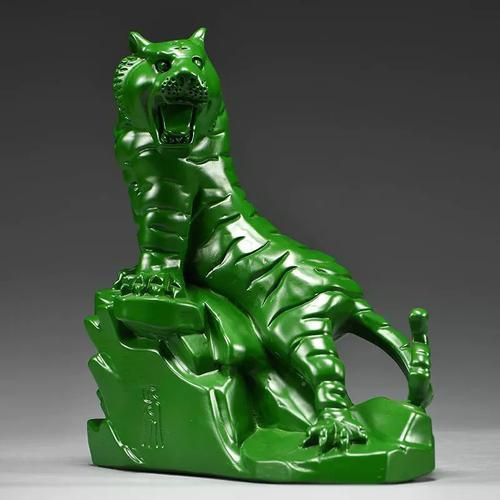 綠色老虎雕塑，曬你與虎跑公園的老照片杭州日報曬你與虎跑公園的老照片