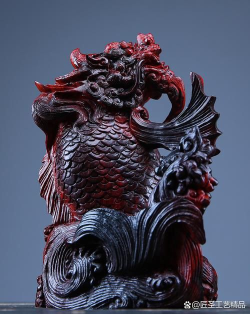 緬甸龍魚擺件圖片，緬甸花梨木金龍魚擺件