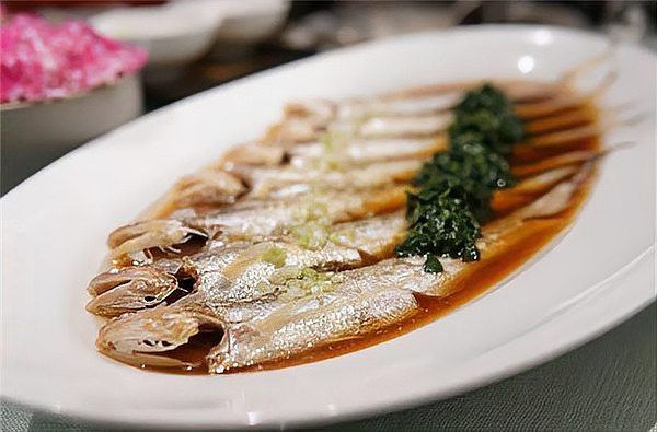 刀魚為什么這么貴，刀魚價格昂貴的核心原因在于其稀缺性與高市場需求的雙重作用