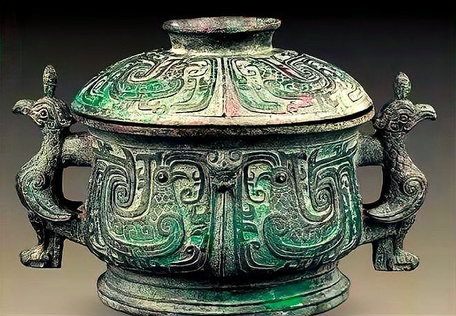 鳳凰是陰氣最重的嗎，《鳳凰是陰氣最重的嗎》在傳統觀念與諸多文化意象中