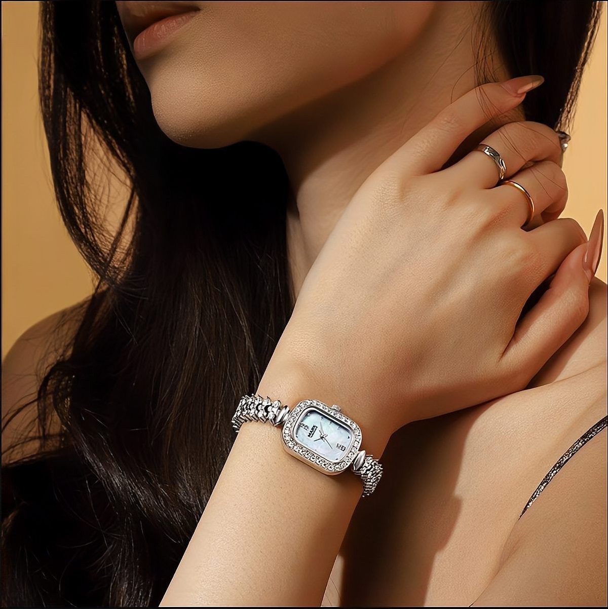 鳳凰指什么人，《山海經》\