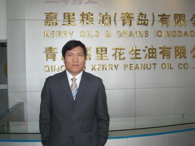 金龍魚徐擁軍哪里人，關于金龍魚徐擁軍的個人信息搜索結果中并沒有明確提及他的出生地或籍貫