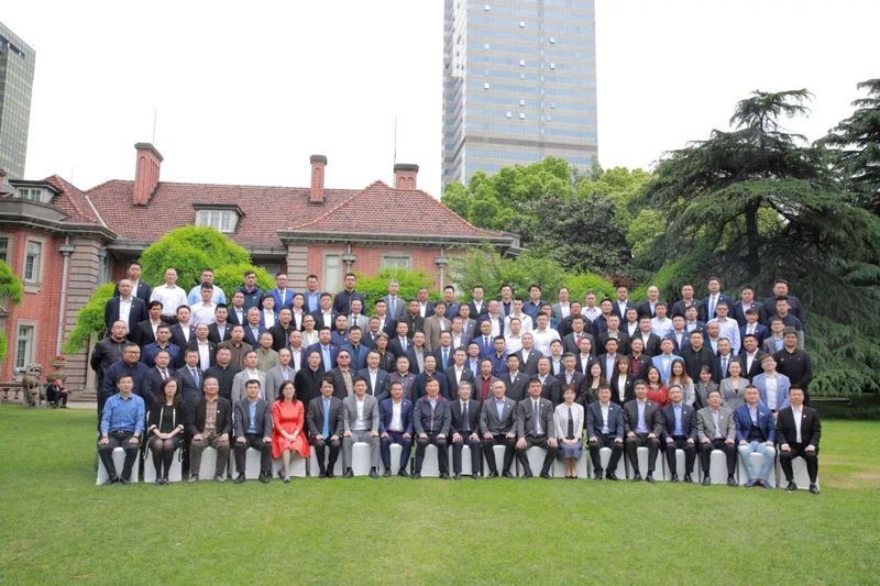 金龍魚烹飪學(xué)院朱麗林