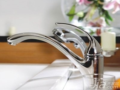 龍頭朝內(nèi)需要定期清潔嗎