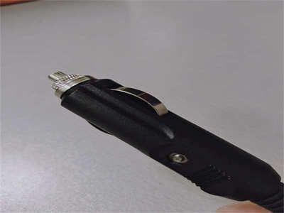 夢見魚缸漏水了魚還在游：夢境分析：夢見魚缸漏水財運變化案例,孕婦夢見漏水魚活寓意解析