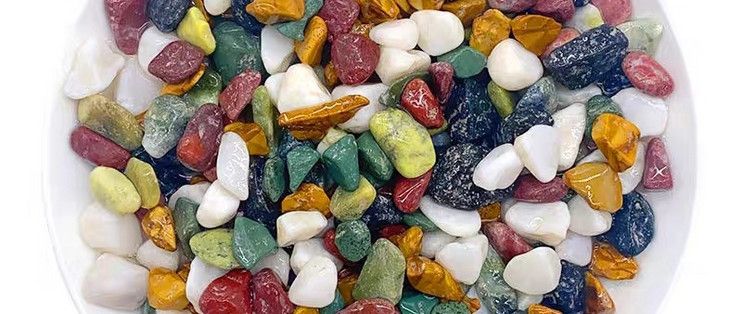 魚(yú)缸彩石造景圖片大全：魚(yú)缸彩石造景圖片大全詳情