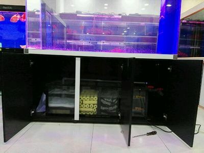 魚(yú)店魚(yú)缸定制（魚(yú)店魚(yú)缸定制的詳細(xì)信息）