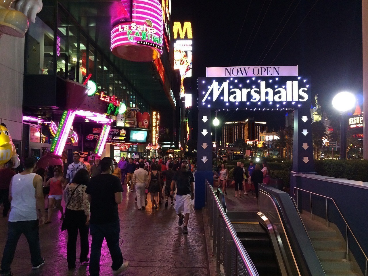 長沙魚缸造景定制店在哪里啊（長沙世界之窗排隊的人多嗎）