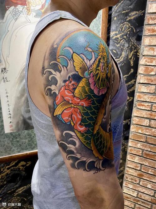 紋身圖案龍魚(yú)
