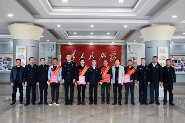 湘潭九龍魚頭老板是誰呀圖片