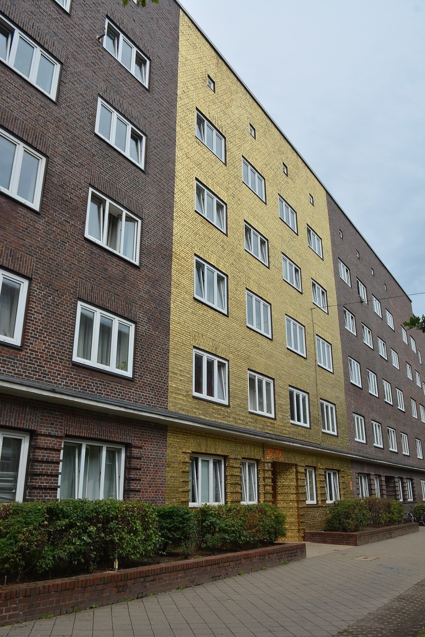 鳳城市鳳凰城管理區俊琳漁行（鳳城市駿隆達建筑工程有限公司）