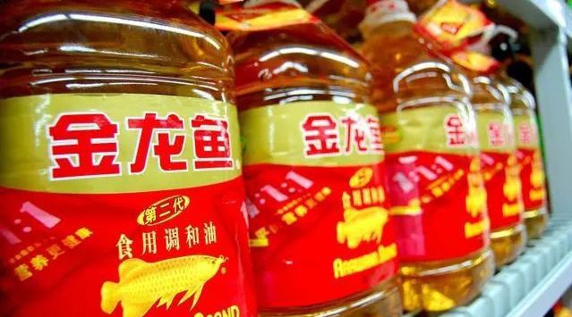 金龍魚上市首日