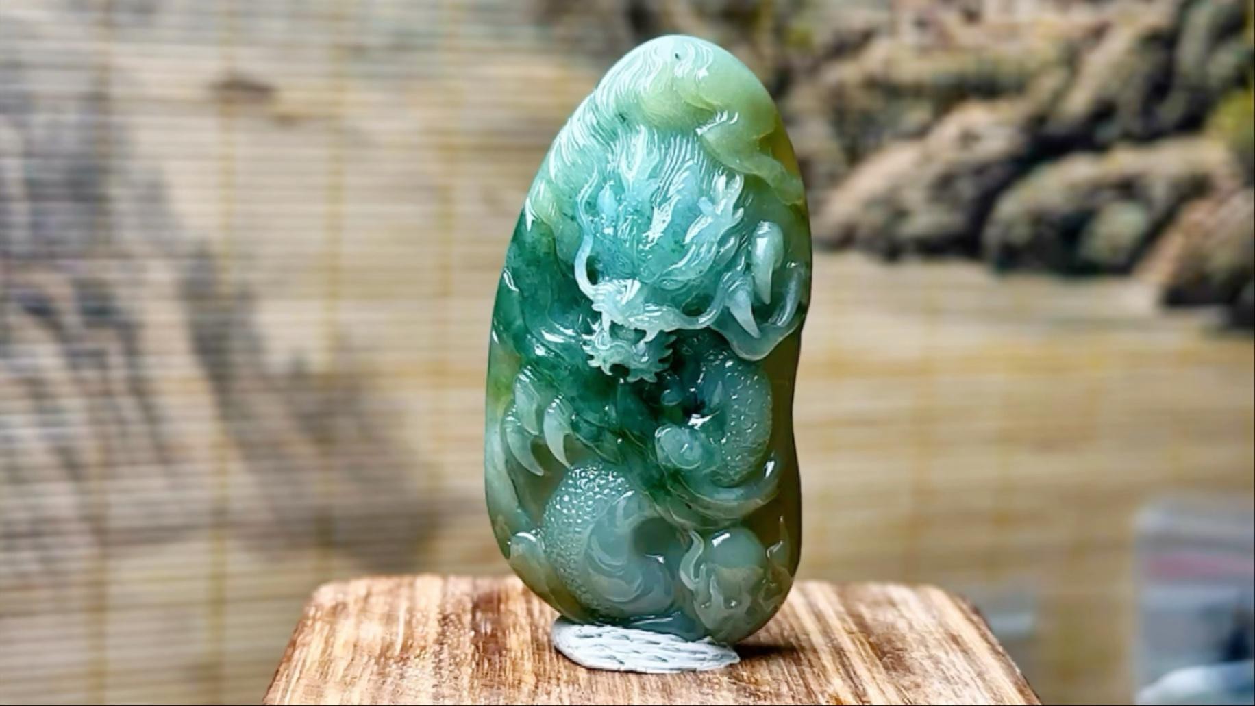 列舉更多現(xiàn)代龍玉雕作品