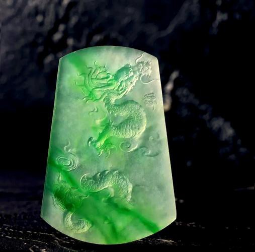 列舉更多現(xiàn)代龍玉雕作品