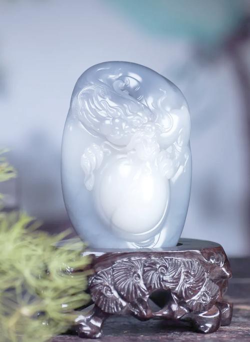 列舉更多現(xiàn)代龍玉雕作品