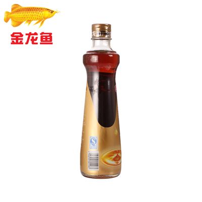金龍魚形狀瓶裝酒瓶蓋是如意造型是什么酒：金龍魚形狀瓶裝酒瓶蓋
