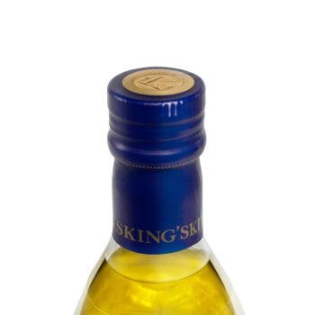 金龍魚K牌與金士的區別（金龍魚k牌與金士區別主要體現在以下幾個方面）