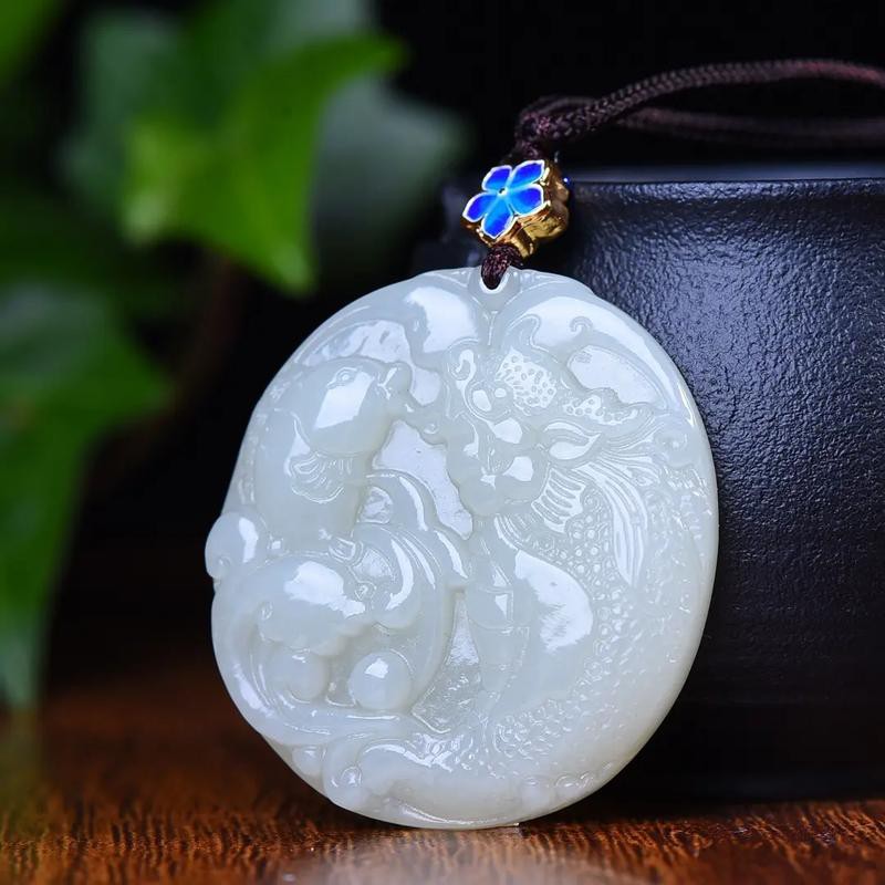 和田玉龍魚吊墜