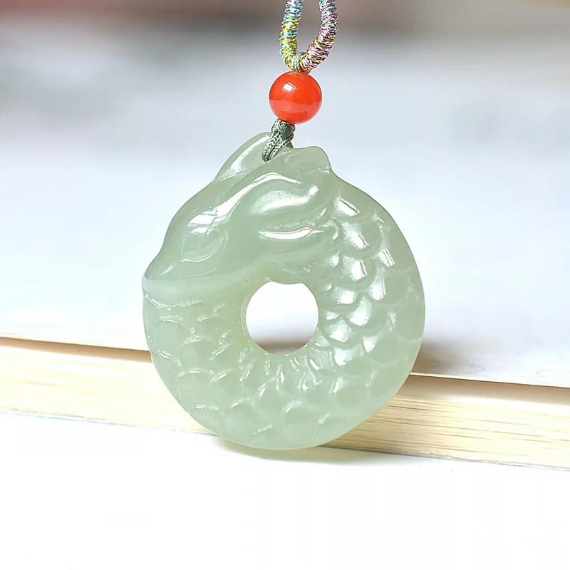 和田玉龍魚吊墜