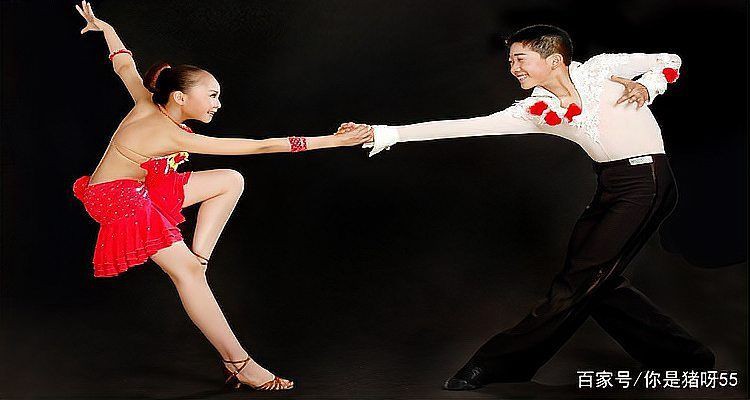 拉丁等級賽和名次賽區(qū)別，子圖聊體育，拉丁舞等級賽和名次賽有什么區(qū)別 拉丁等級賽和名次賽區(qū)別，子圖聊體育，拉丁舞等級賽和名次賽有什么區(qū)別 龍魚百科 第5張