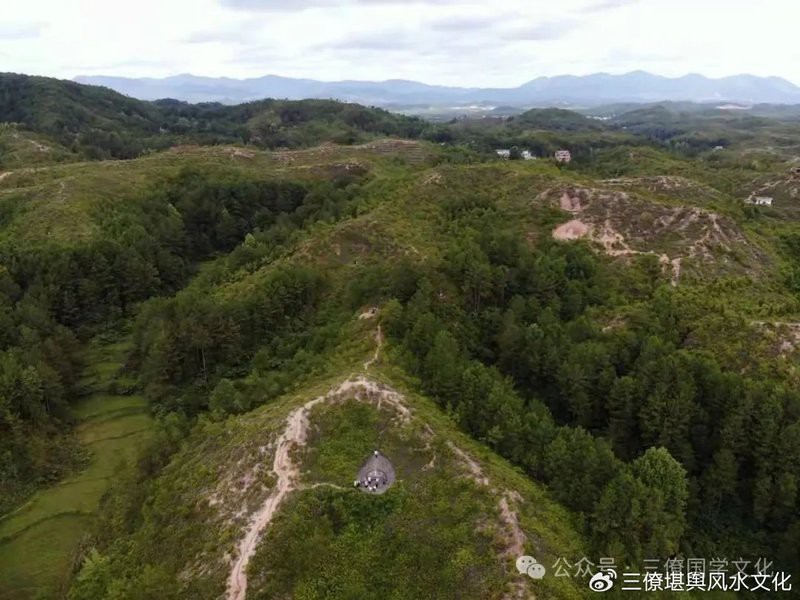能否提供更多關于“百子地”的信息？