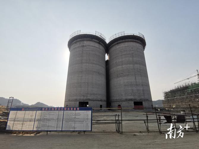 潮州金龍魚學院