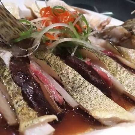藍(lán)麒麟過(guò)背龍魚(yú)最佳吃法和做法