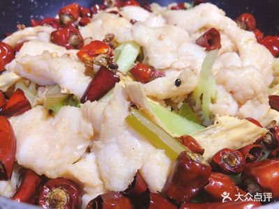 龍魚什么味道好吃又好養(yǎng)：龍魚飼料營養(yǎng)搭配技巧