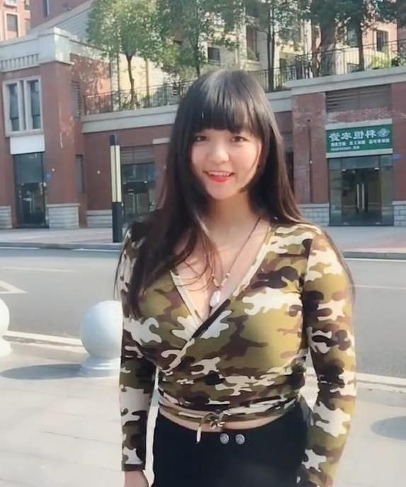 如何鑒別真假雪龍魚？