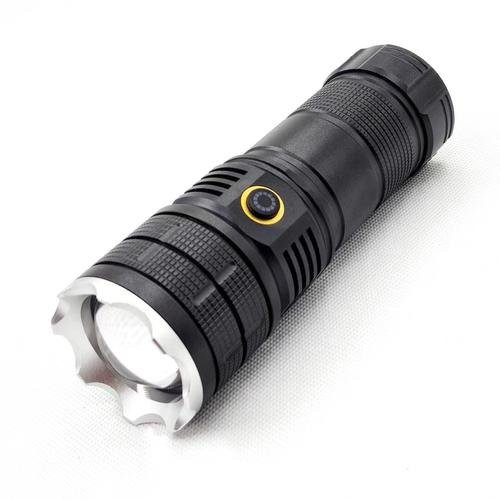 拍攝紅龍魚時如何使用偏振鏡