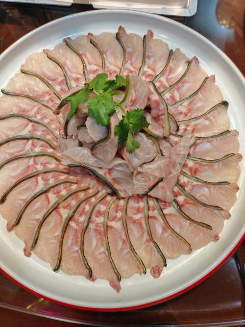 河源鱘龍魚餐廳