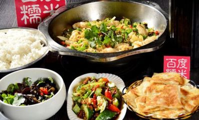 大豐收的龍魚是什么魚（大豐收的龍魚是一種專門用于食用的經濟魚類的龍魚品種）