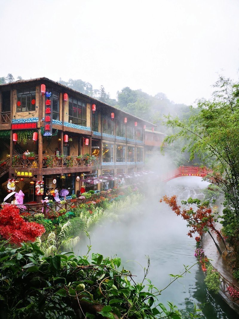 清遠(yuǎn)市古龍魚(yú)莊在哪里啊電話