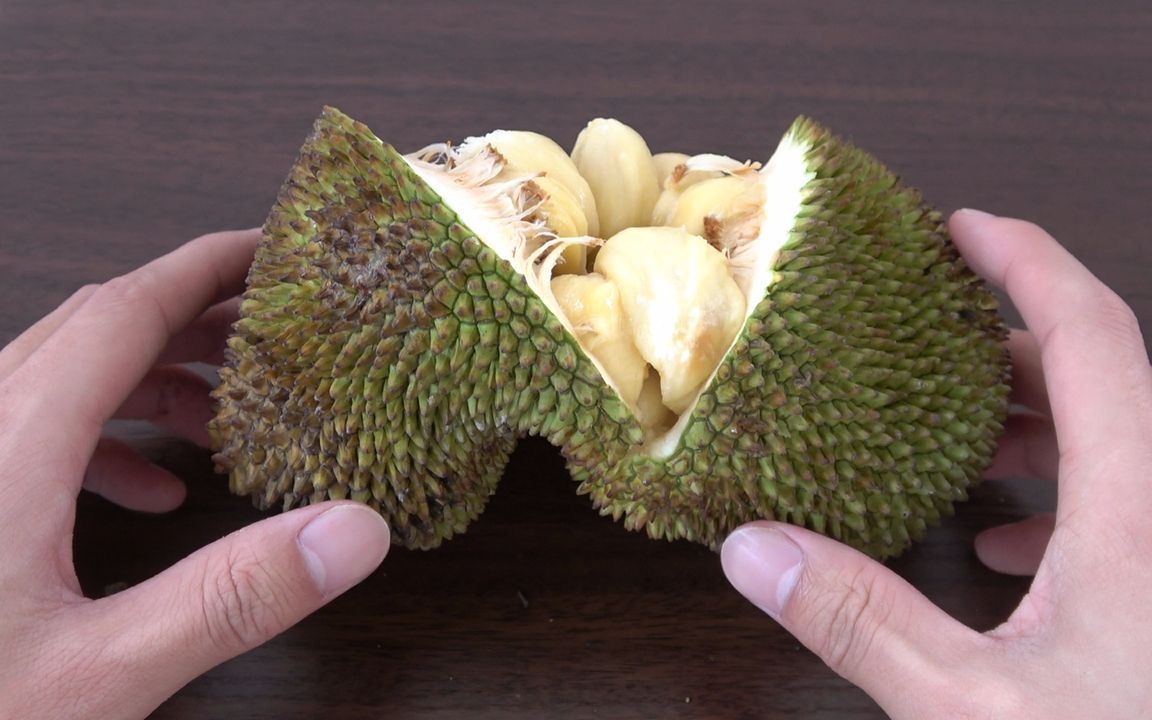 榴蓮與其他熱帶水果對比，榴蓮與其他熱帶水果有著顯著的區別