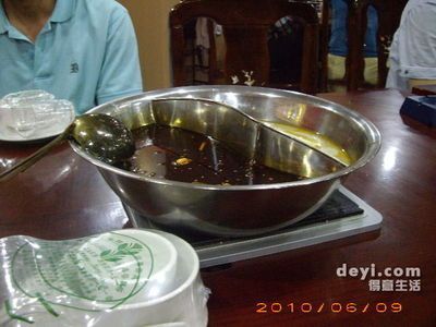 過江龍魚是什么魚類的魚（挑選過江龍魚時(shí)應(yīng)注意以下幾點(diǎn)過江龍魚是什么魚）