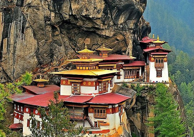 列舉一些與黑龍旗相關的歷史事件或人物